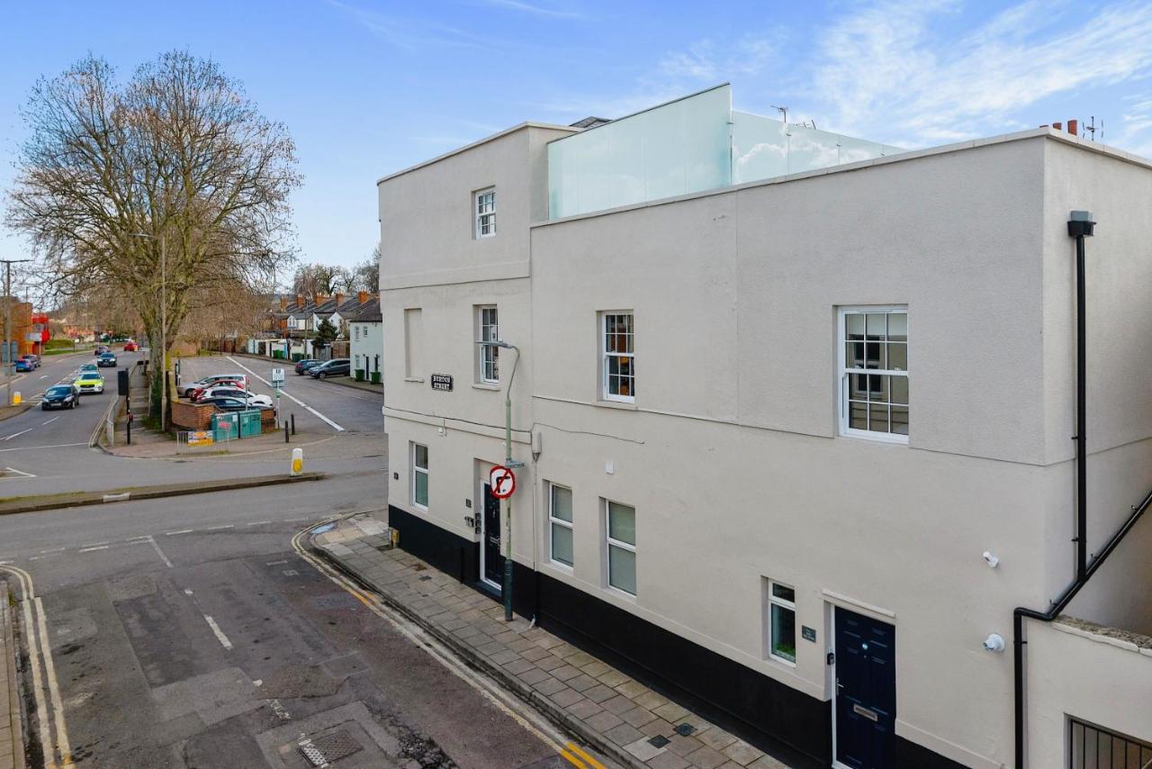 The Burton Penthouse By Fortuna Property Cheltenham Dış mekan fotoğraf