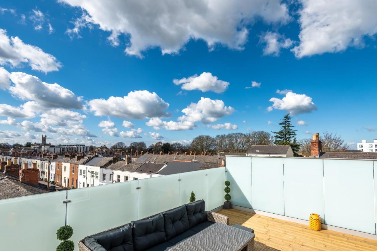 The Burton Penthouse By Fortuna Property Cheltenham Dış mekan fotoğraf